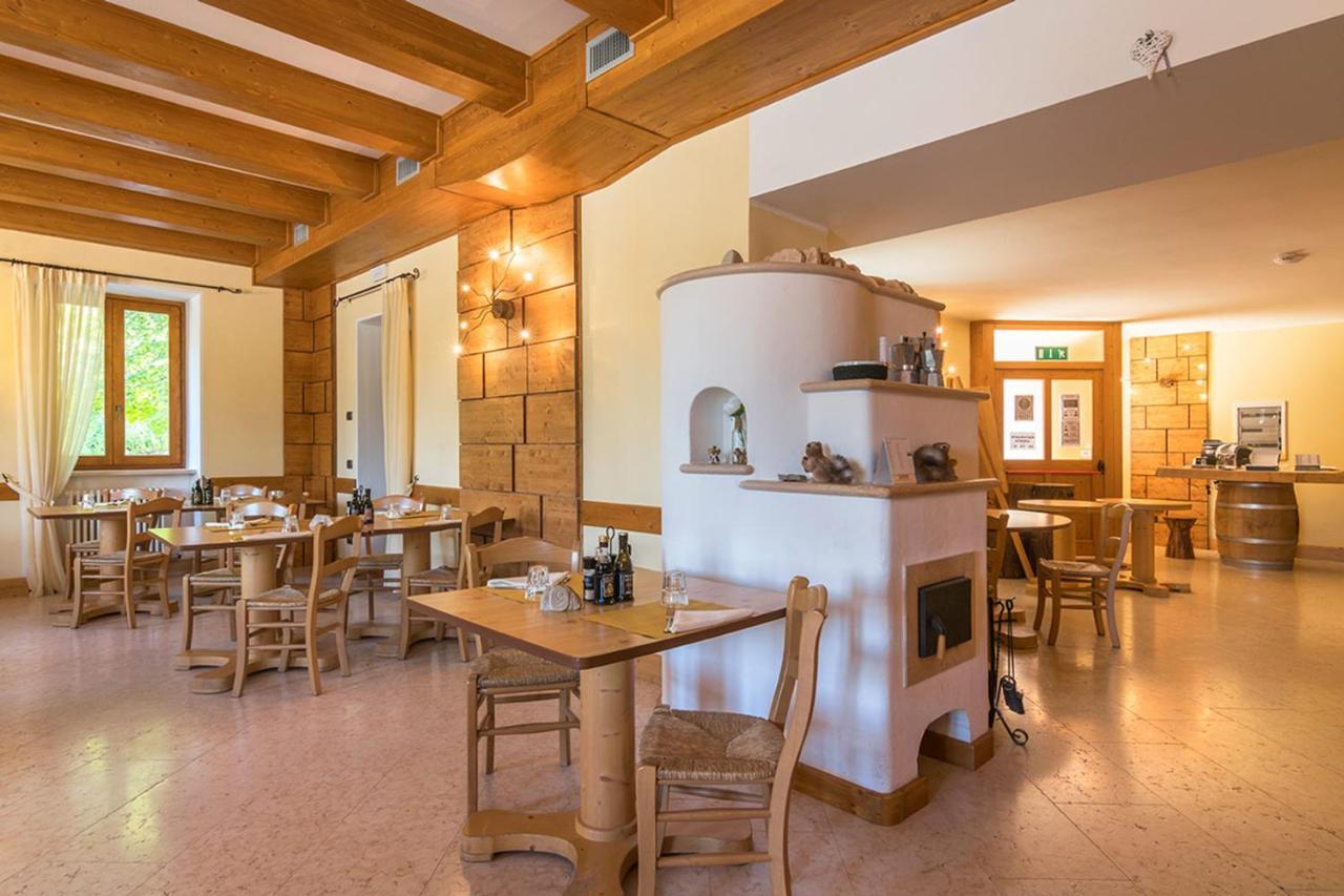 Locanda Alpina Ala Exterior foto